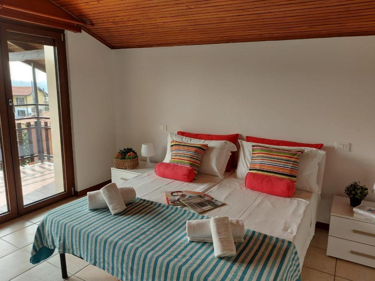 Bnbook Casa Dei Peschi - Lago Di Monate Cadrezzate Buitenkant foto