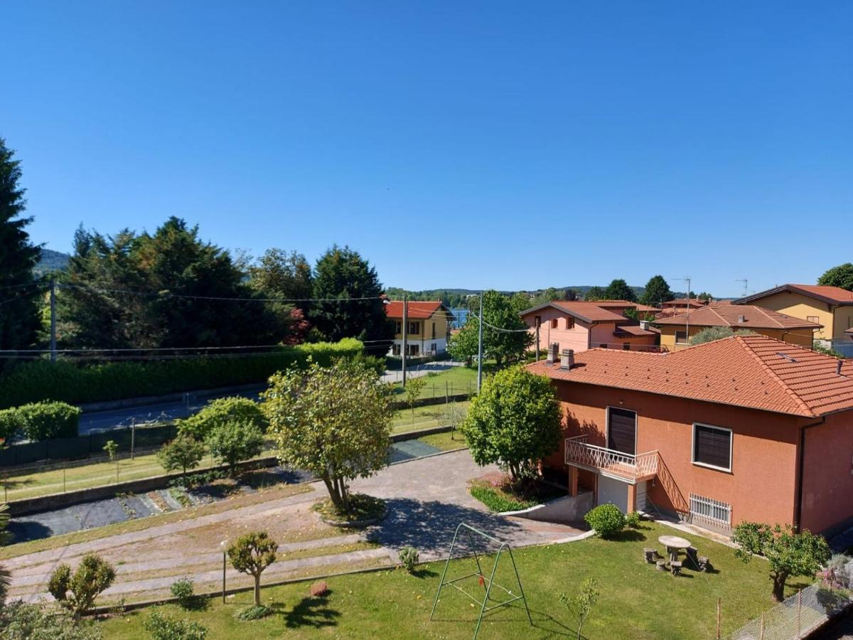 Bnbook Casa Dei Peschi - Lago Di Monate Cadrezzate Buitenkant foto